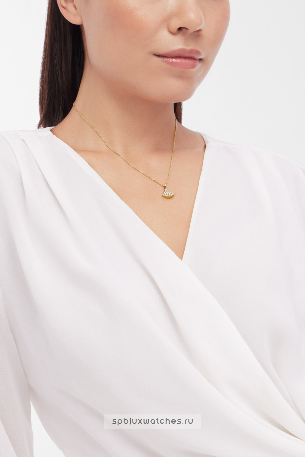 Подвеска Bvlgari Divas’ Dream Pendant Necklace 357511