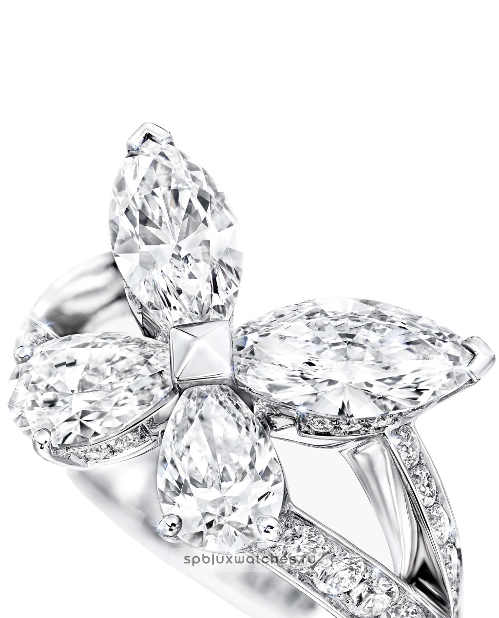 Кольцо Graff Classic Butterfly Diamond Ring RGR368