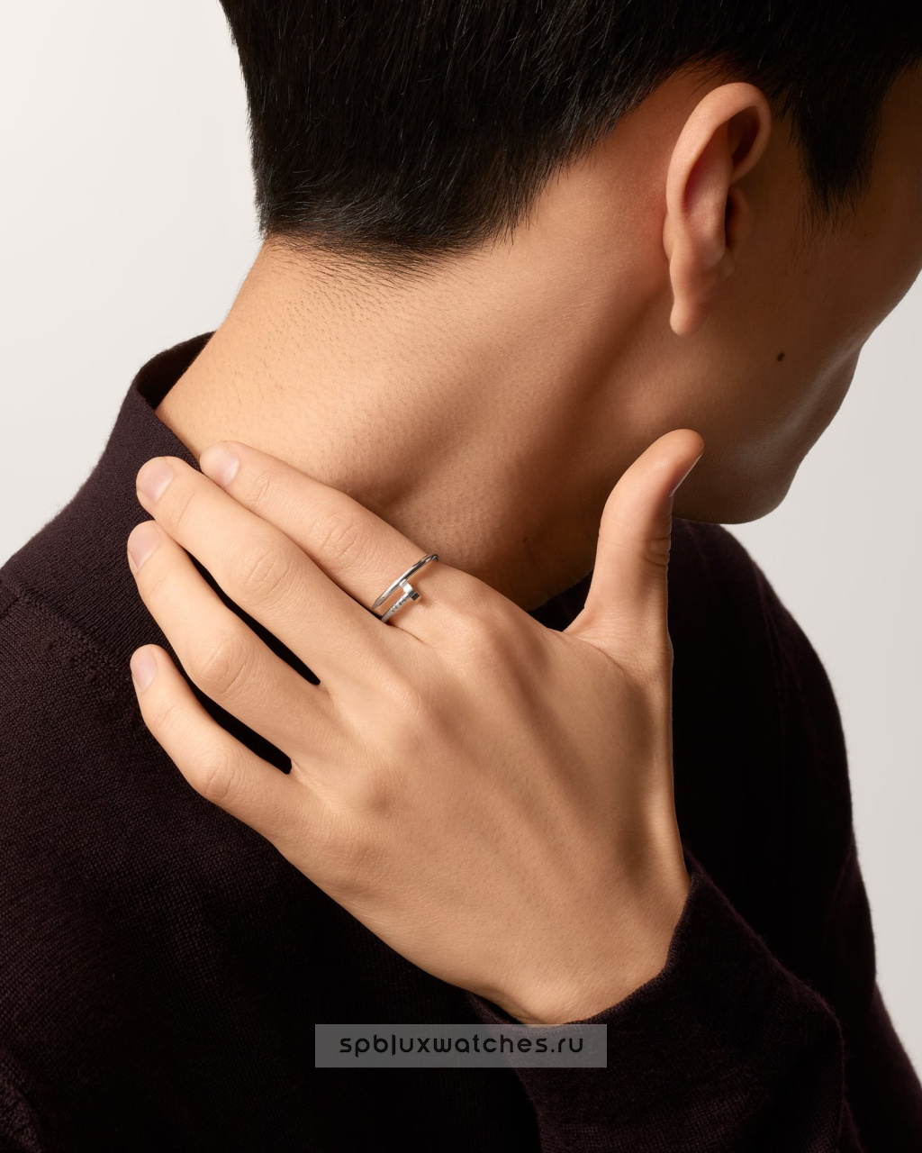 Кольцо Cartier Juste un Clou Ring Small Model B4226000