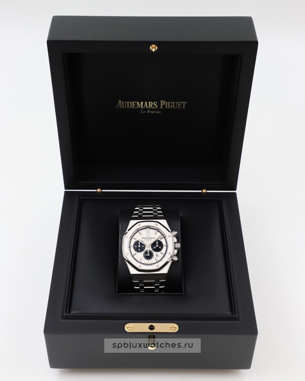Audemars Piguet Royal Oak Selfwinding Chronograph "Panda" 41 mm 26331ST.OO.1220ST.03