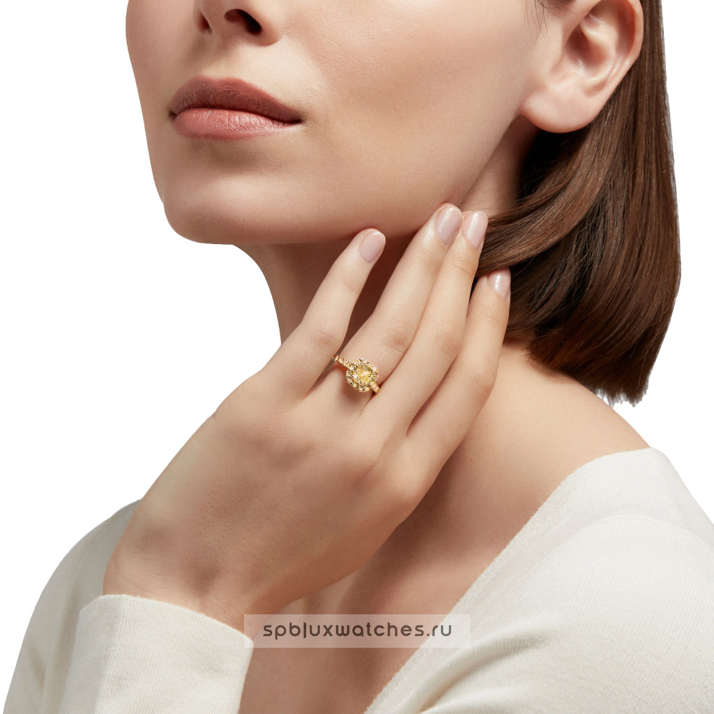 Кольцо для помолвки Graff Icon Radiant Cut Yellow Diamond Engagement Ring RGR647