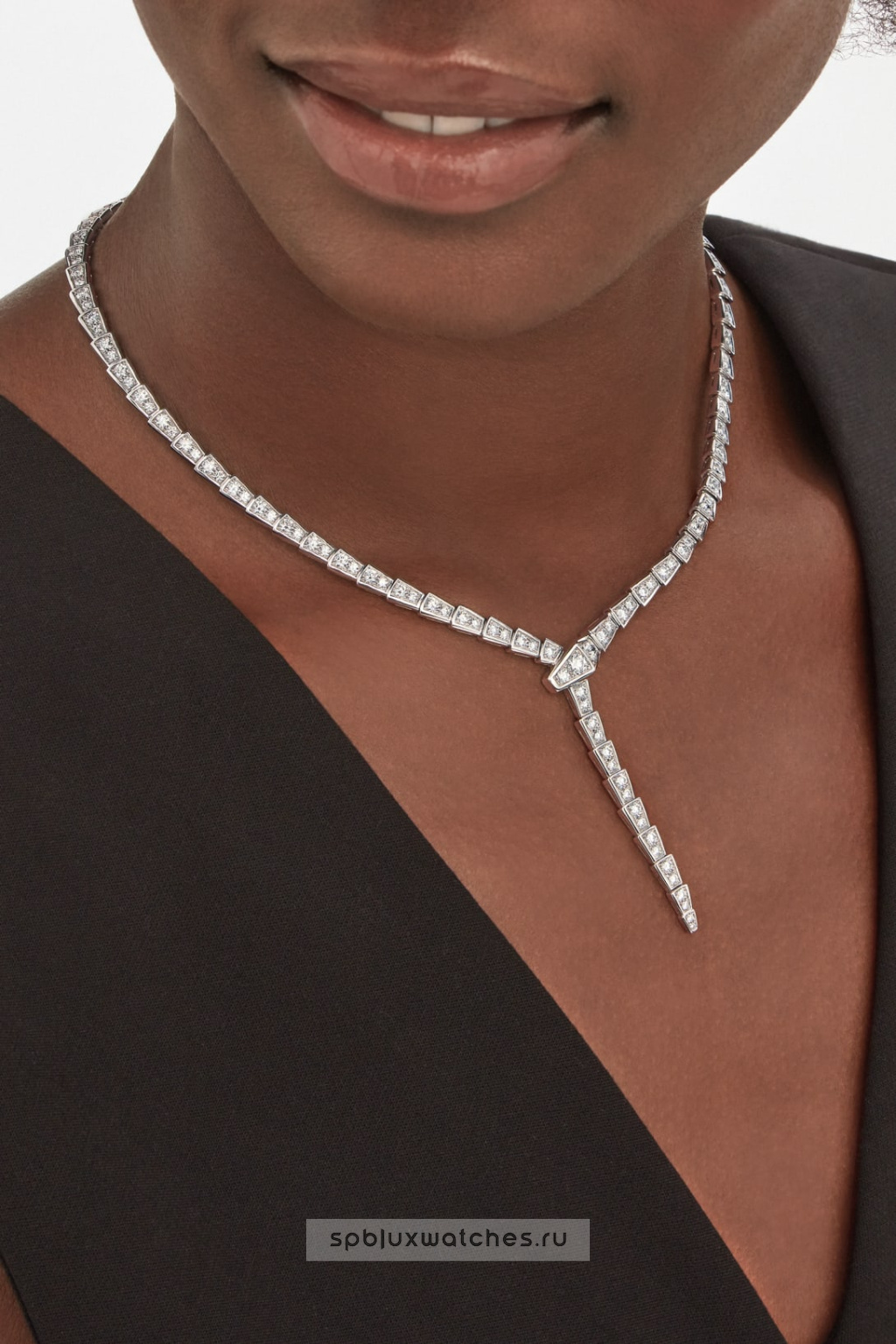 Колье Bvlgari Serpenti Viper Slim Necklace 351090