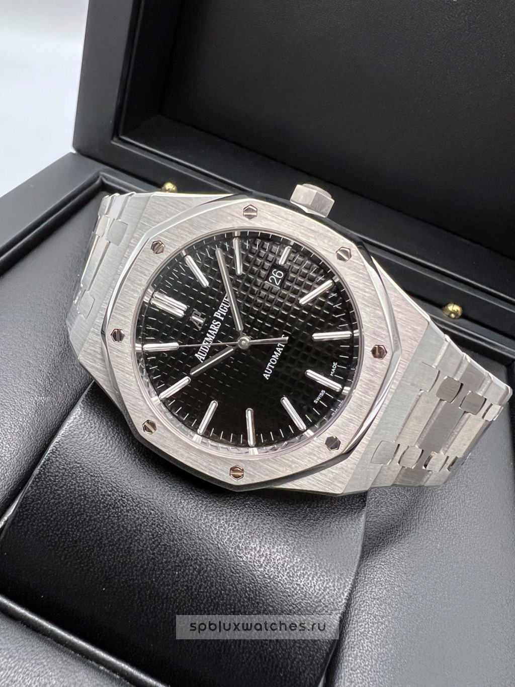 Audemars Piguet Royal Oak Selfwinding 41 mm 15400ST.OO.1220ST.01