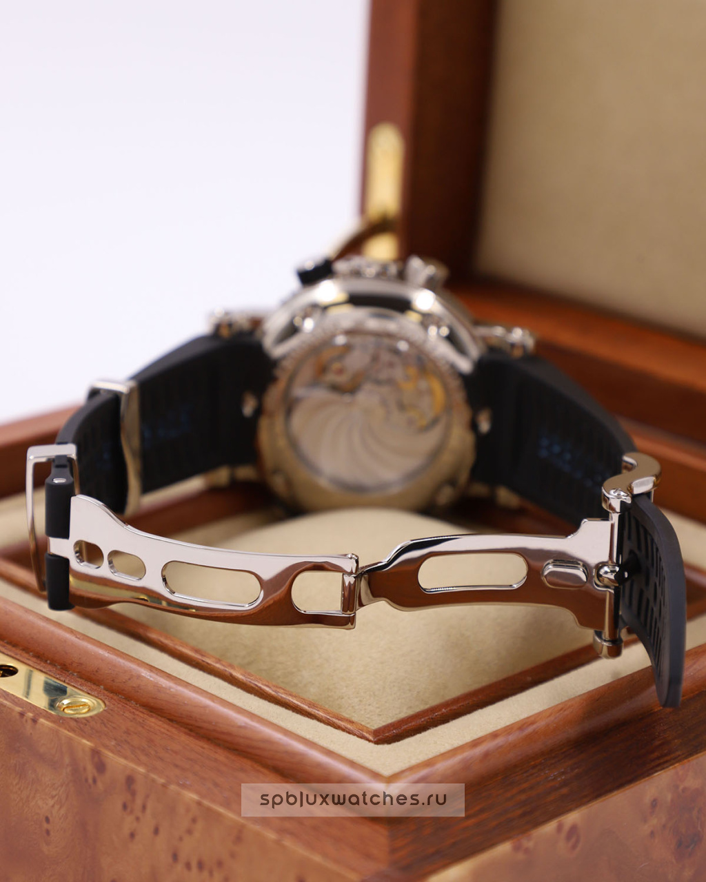 Breguet Marine Royale 5847 45 mm 5847BB/92/5ZV