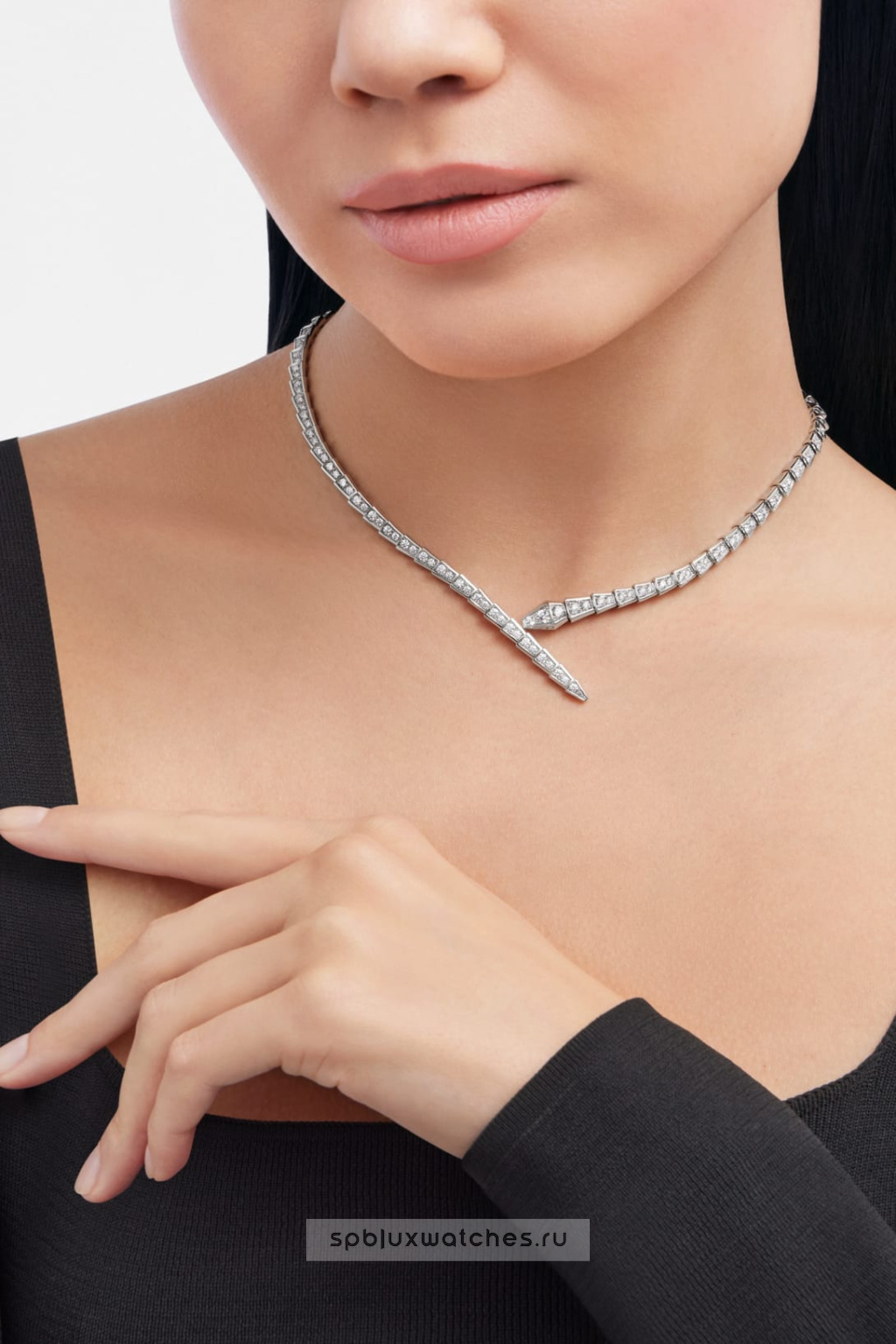 Колье Bvlgari Serpenti Viper Necklace 360350