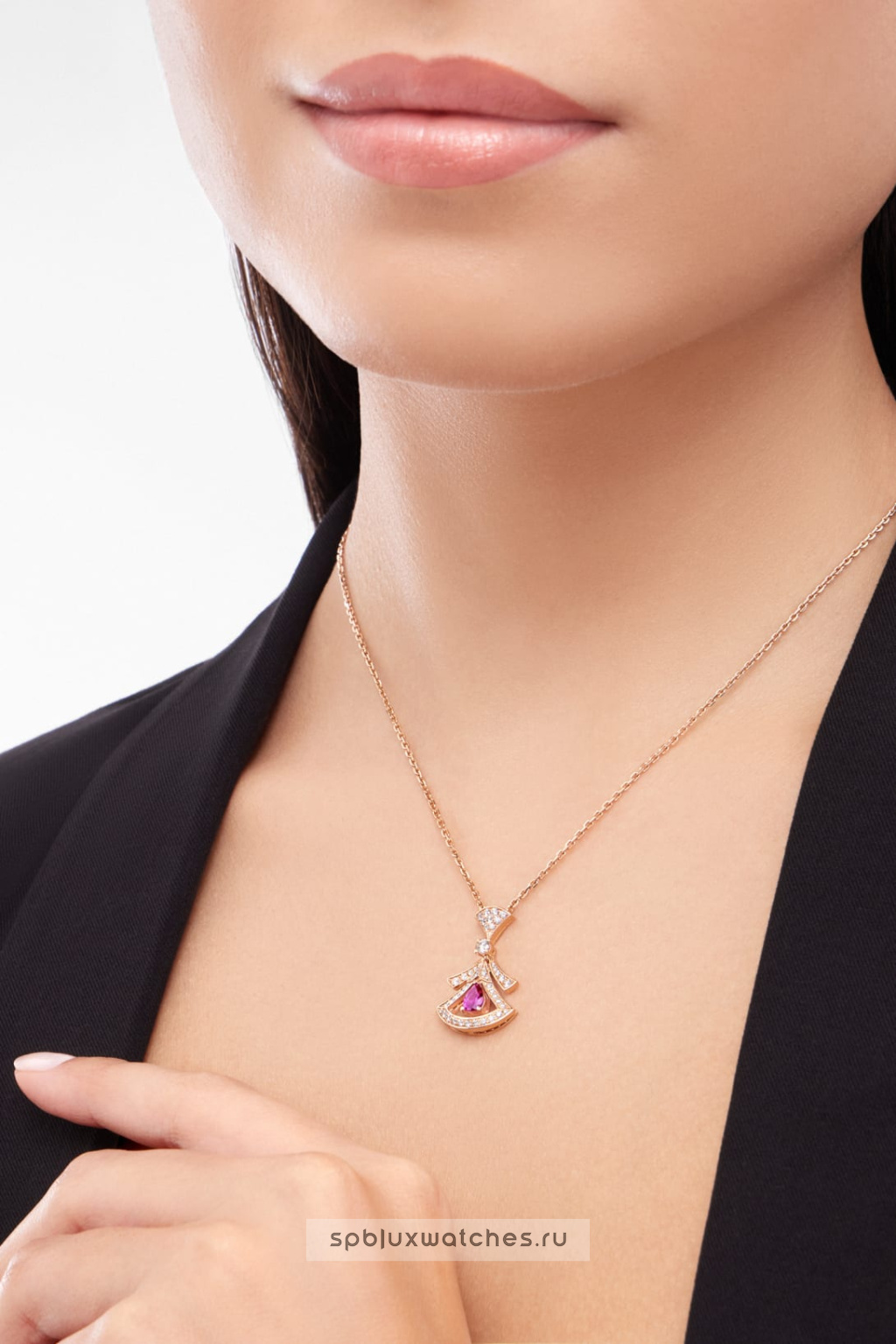 Подвеска Bvlgari Divas' Dream Necklace 360619