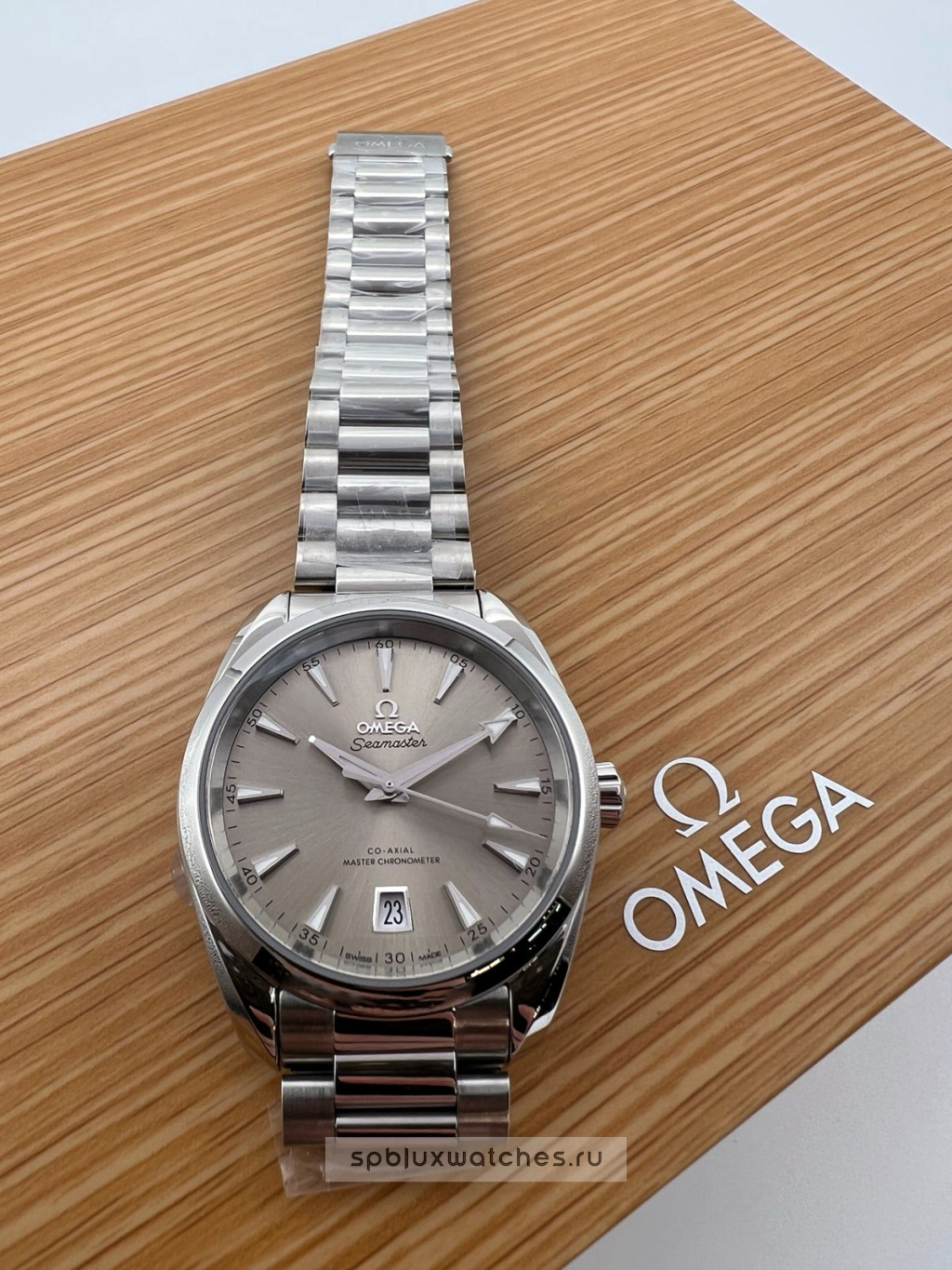 Omega Seamaster Aqua Terra 150M Co-Axial Master Chronometer 38 mm 220.10.38.20.09.001