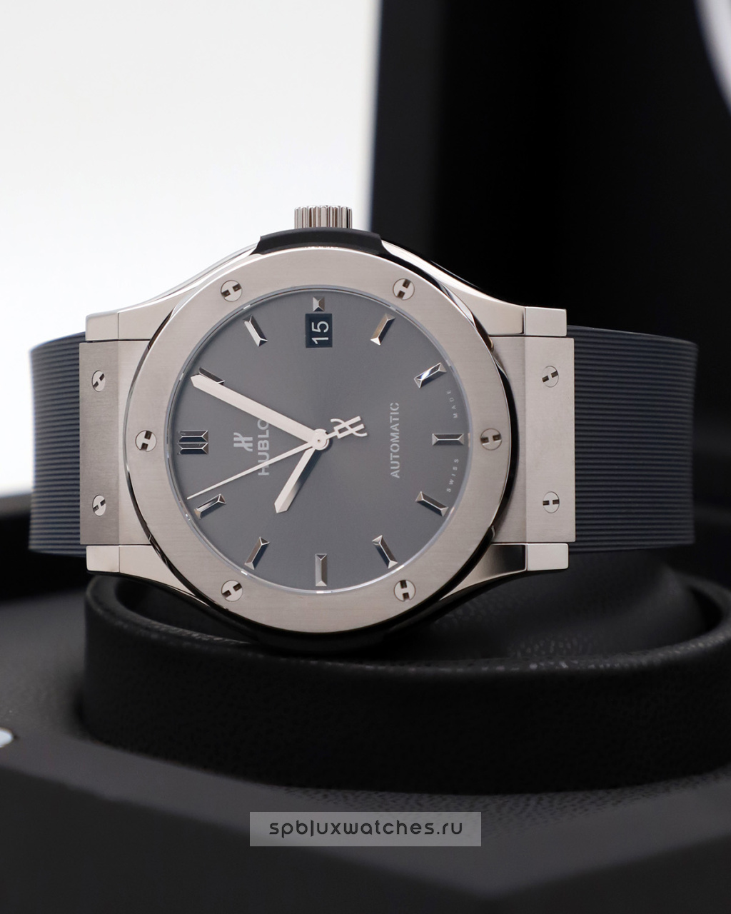 Hublot Classic Fusion Titanium Racing Grey 45 mm 511.NX.7071.RX