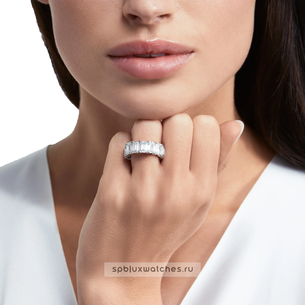 Обручальное кольцо Graff Classic Graff Emerald Cut Diamond Wedding Band RGET099