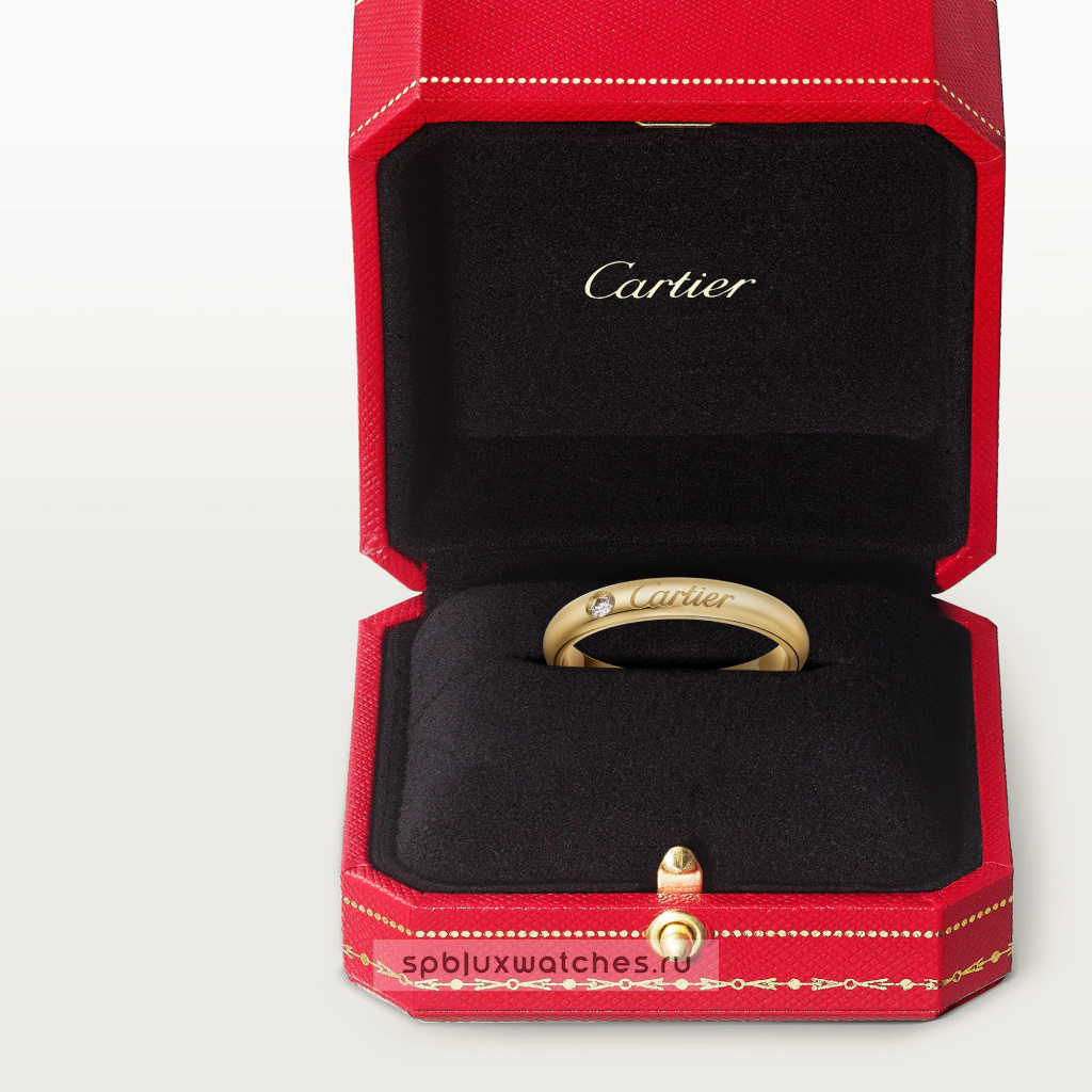Кольцо Cartier C de Cartier Wedding Band, 3 mm Width, 1 Diamond B4243000