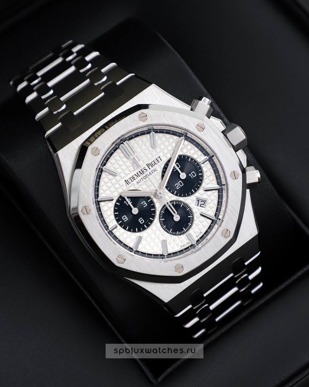 Audemars Piguet Royal Oak Selfwinding Chronograph "Panda" 41 mm 26331ST.OO.1220ST.03