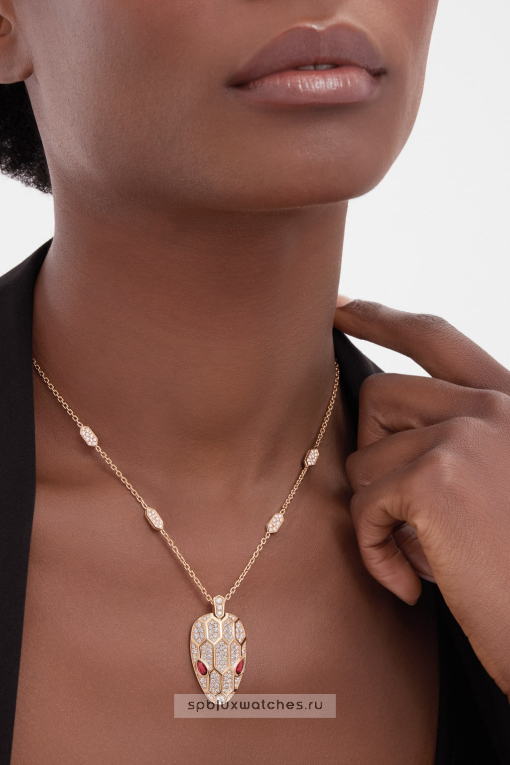 Колье Bvlgari Serpenti Seduttori Necklace 352725