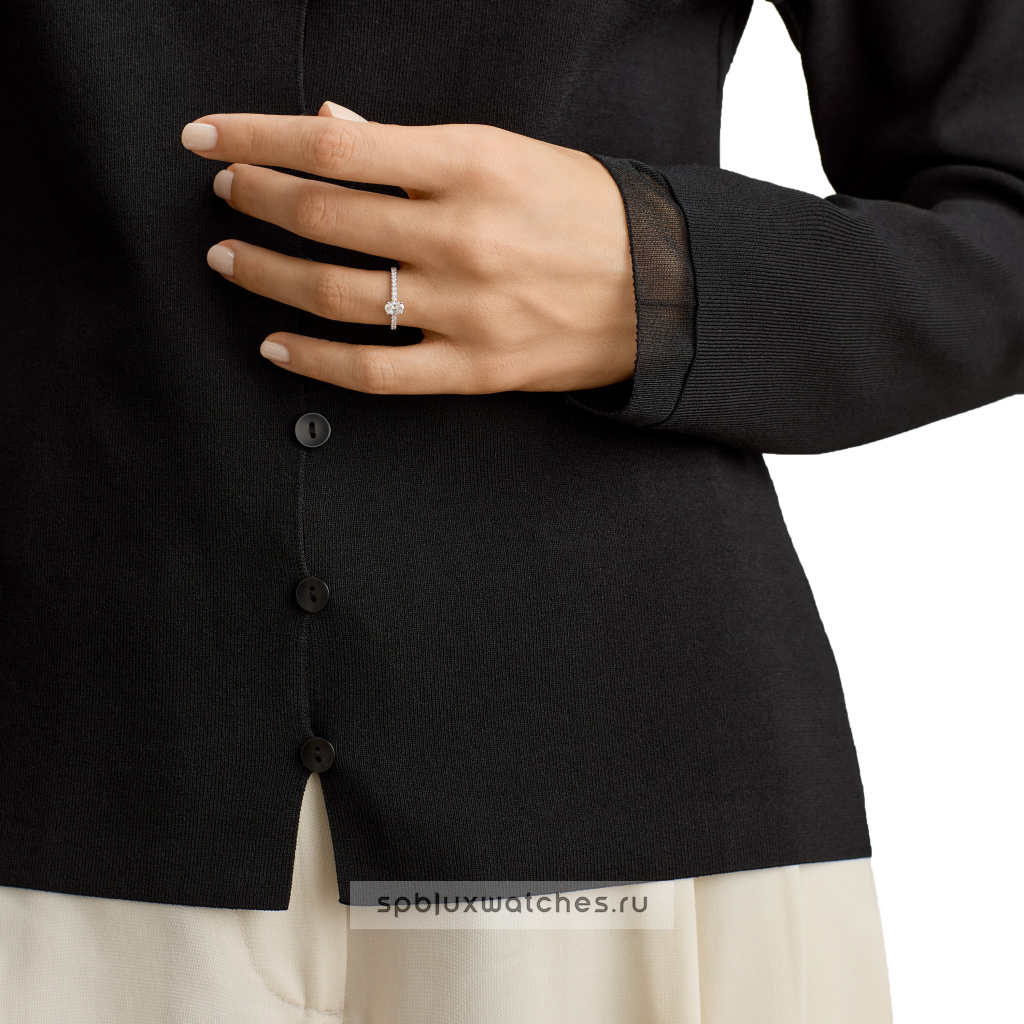 Кольцо Graff Foufou Oval Diamond Ring RGR1125