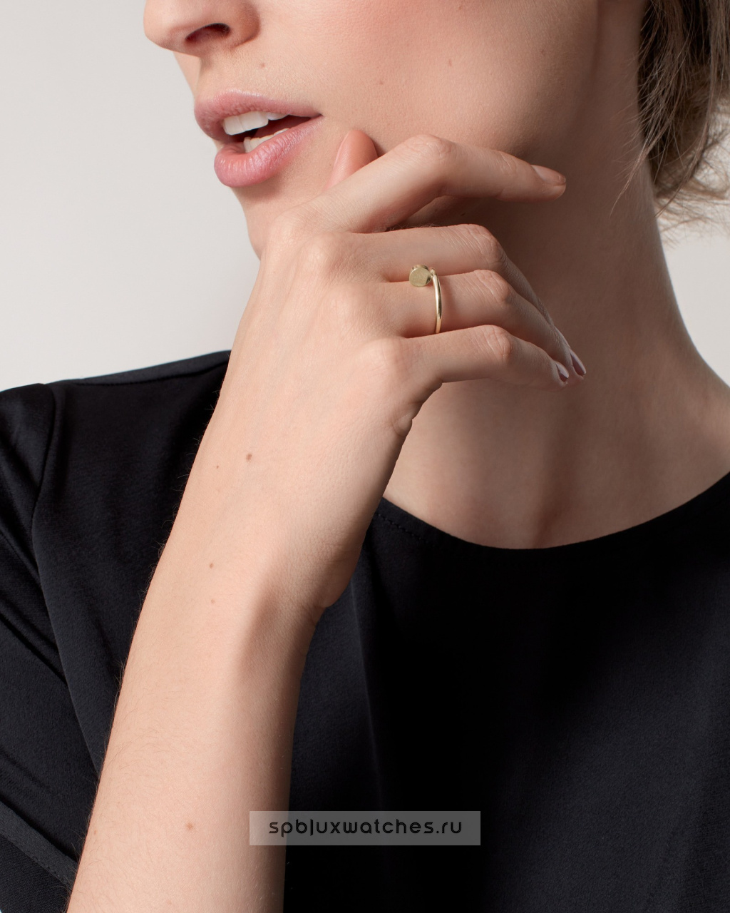 Кольцо Cartier Juste un Clou Ring Small Model B4225900