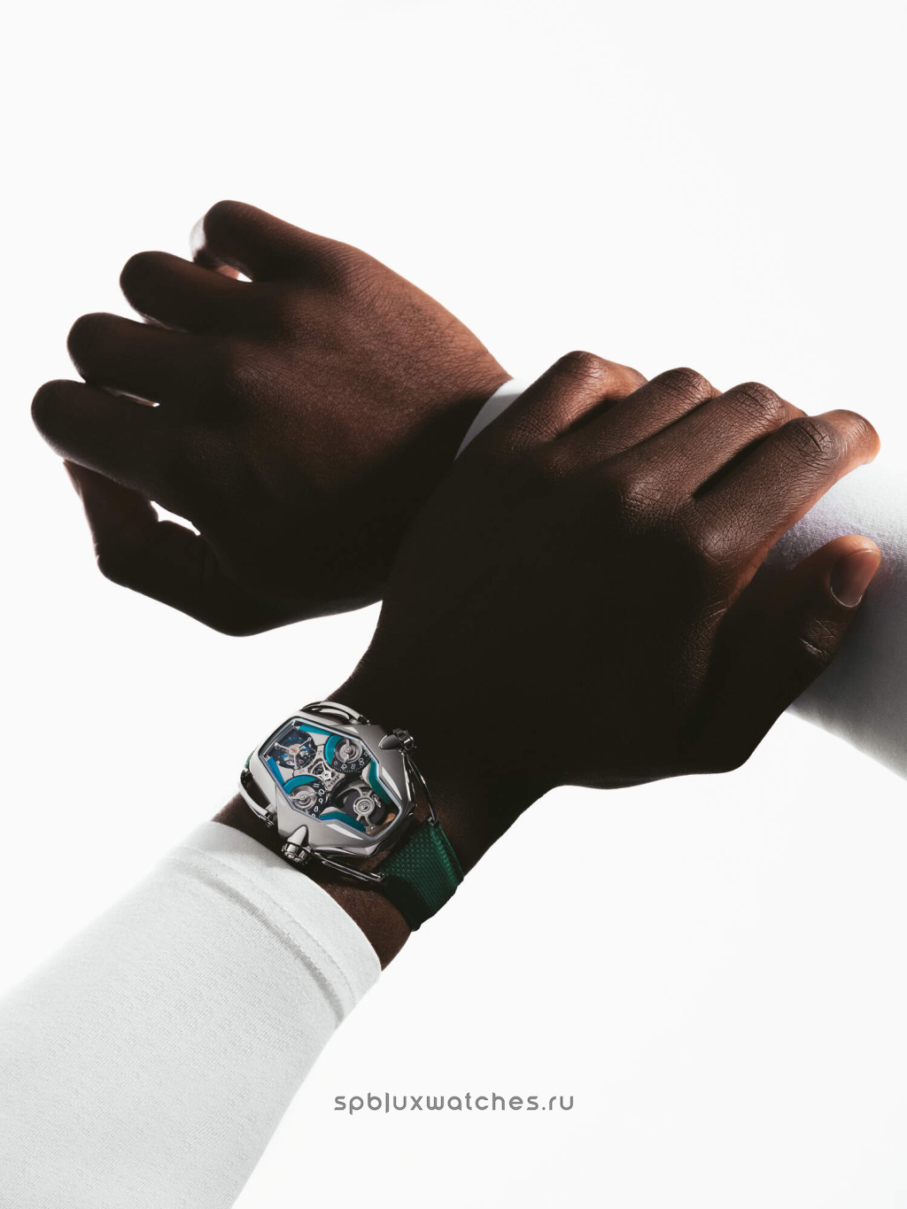 MB&F Horological Machines 49.3 x 43.6 mm HM12 The Guardian Green