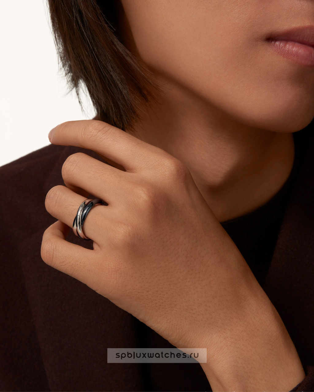 Кольцо Cartier Trinity Ceramic Ring Classic Model B4234100