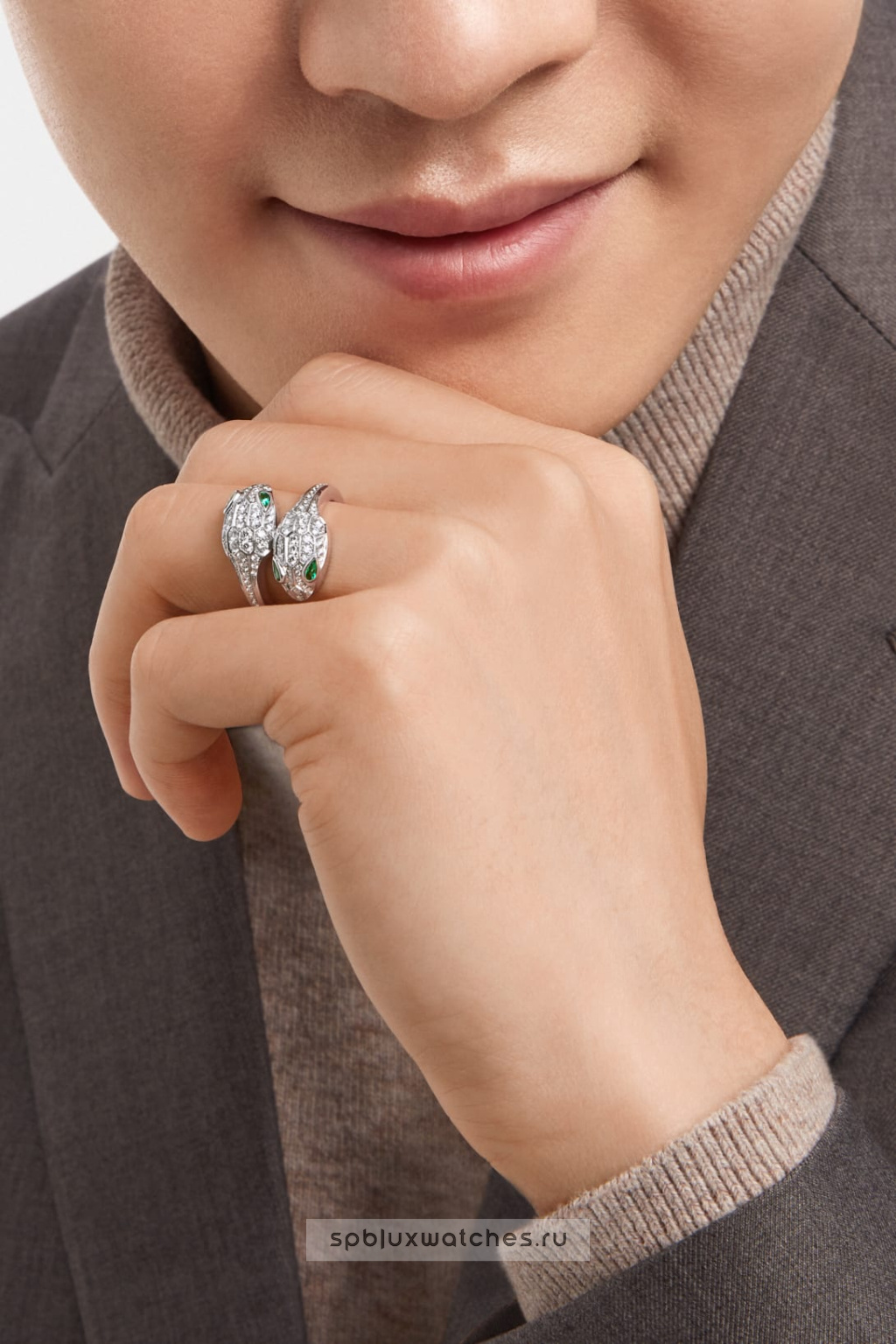 Кольцо Bvlgari Serpenti Seduttori Ring 358100