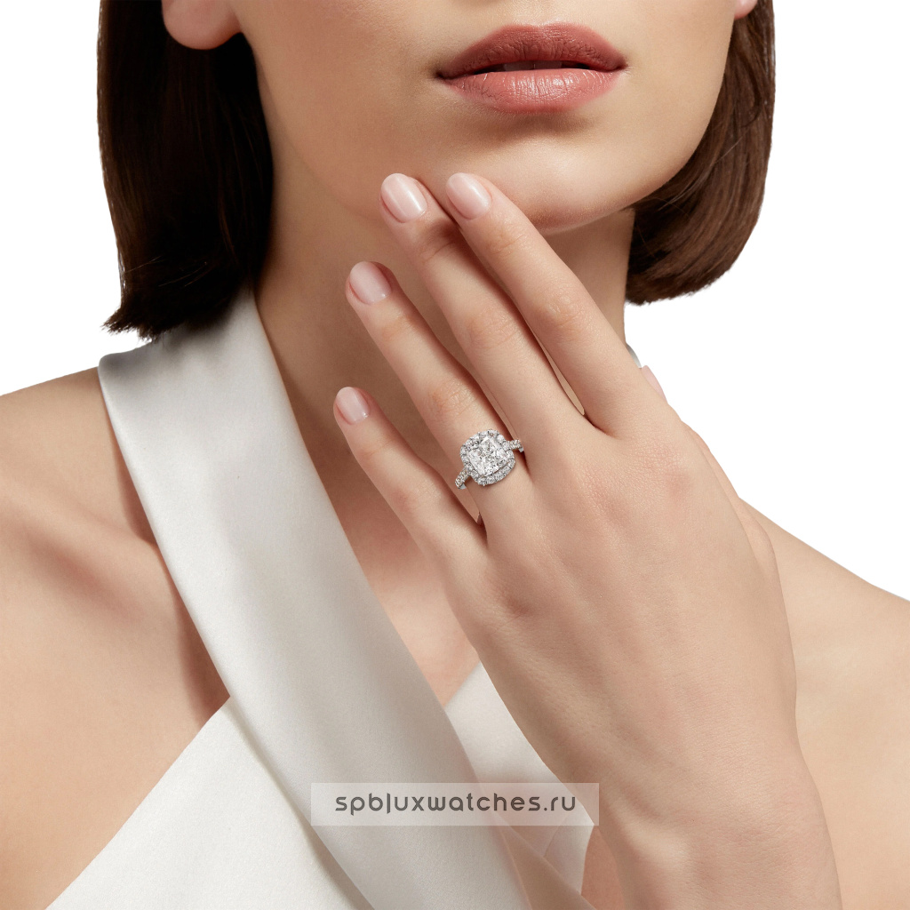 Кольцо для помолвки Graff Icon Cushion Cut Diamond Engagement Ring RGR619