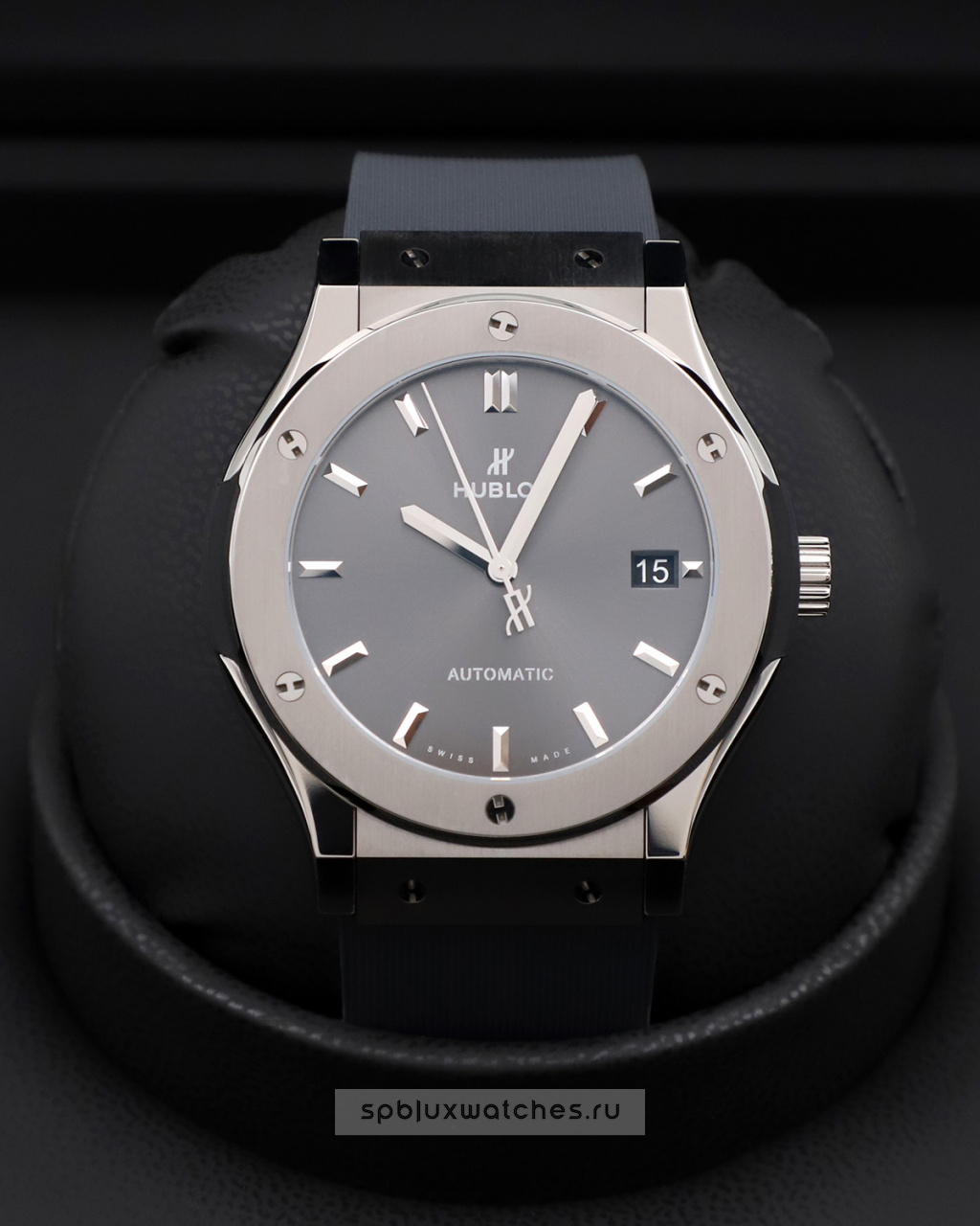 Hublot Classic Fusion Titanium Racing Grey 45 mm 511.NX.7071.RX