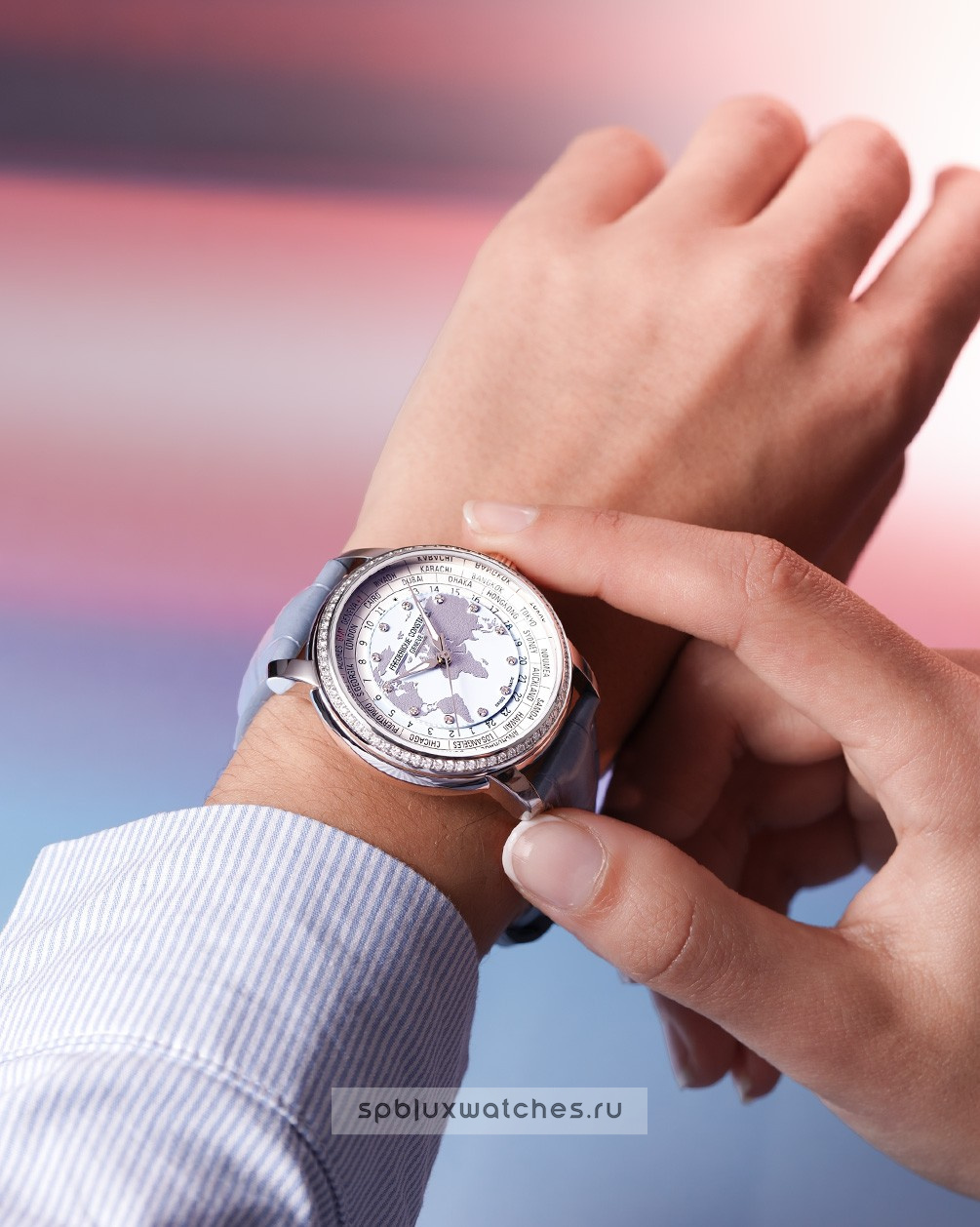 Frederique Constant Manufacture Classic Worldtimer 40 mm FC-719LBWD3DH6