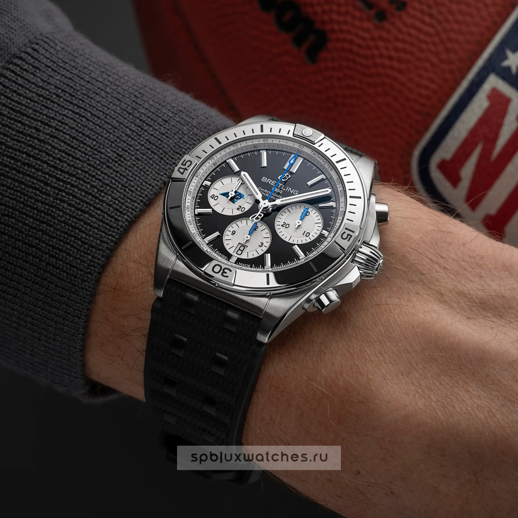 Breitling Chronomat B01 42 mm NFL Carolina Panthers Edition AB01342B1B5S1
