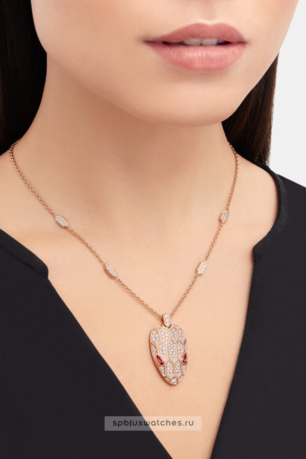 Колье Bvlgari Serpenti Seduttori Necklace 352725