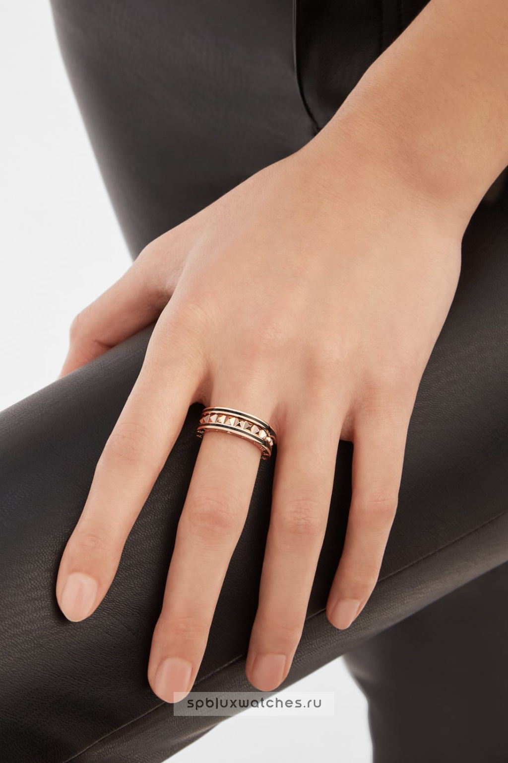 Кольцо Bvlgari B.zero1 One-Band Ring 358258