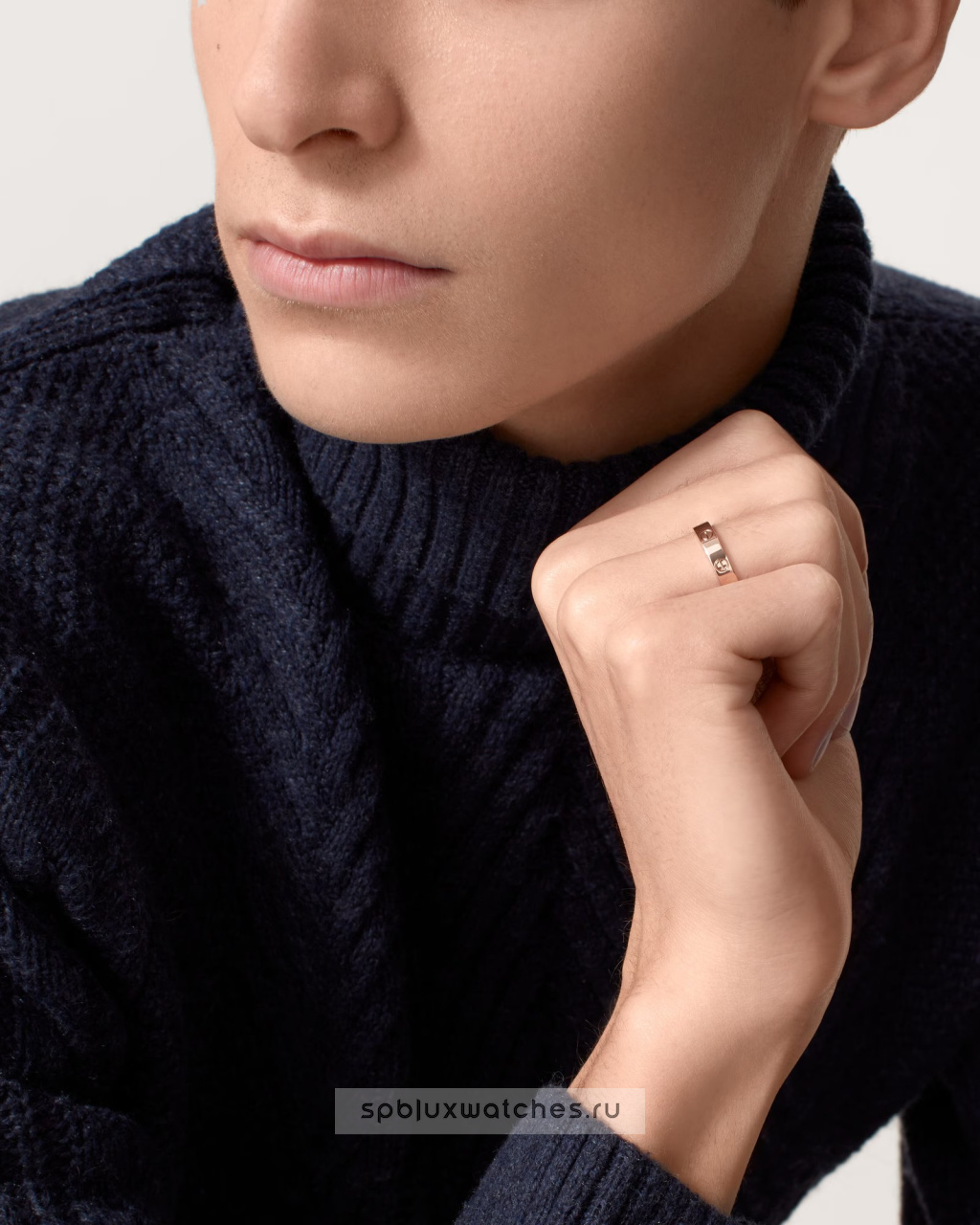 Обручальное кольцо Cartier Love Wedding Band Small Model B4085200