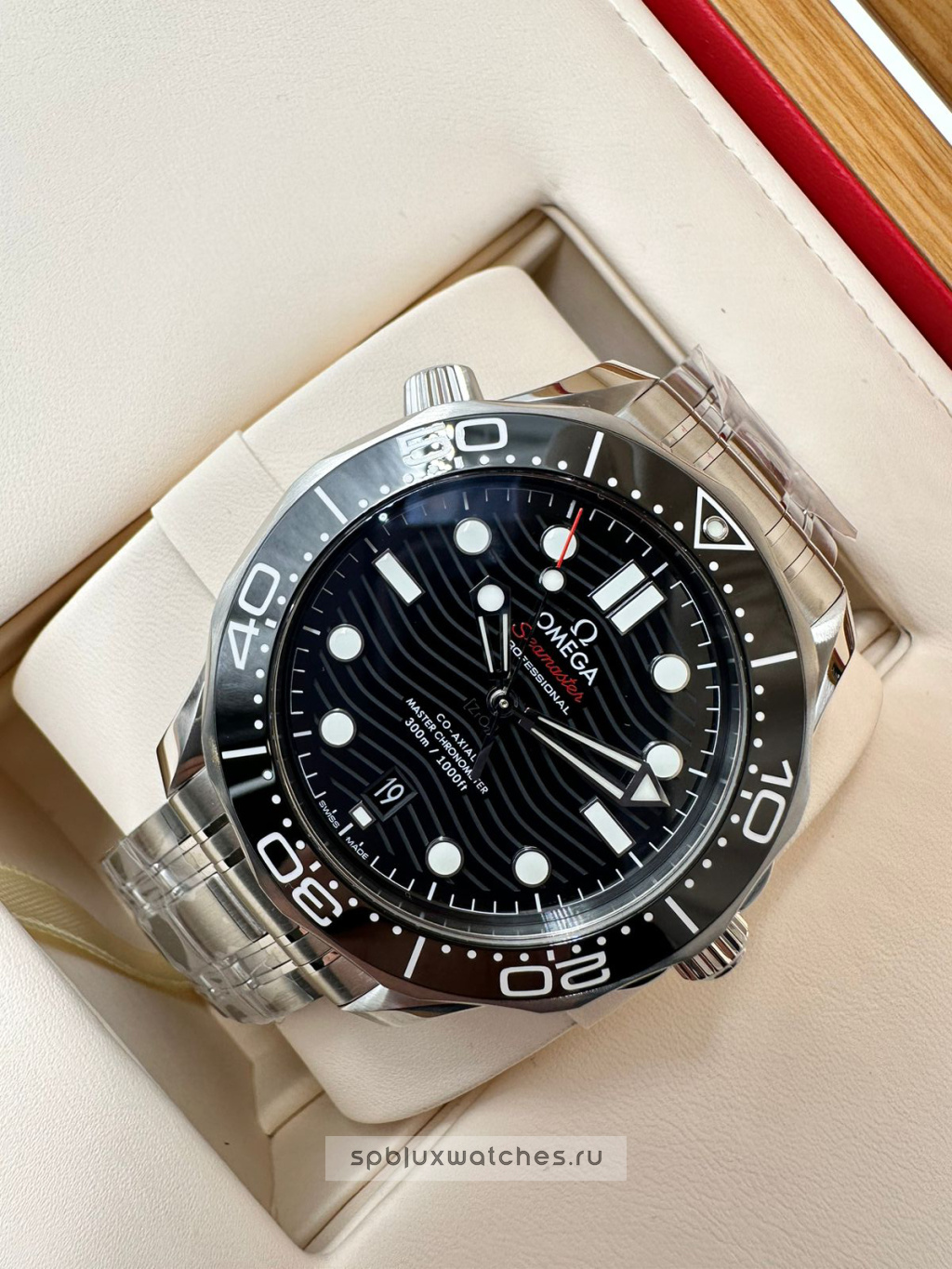 Omega Seamaster Diver 300M Co-Axial Master Chronometer 42 mm 210.30.42.20.01.001