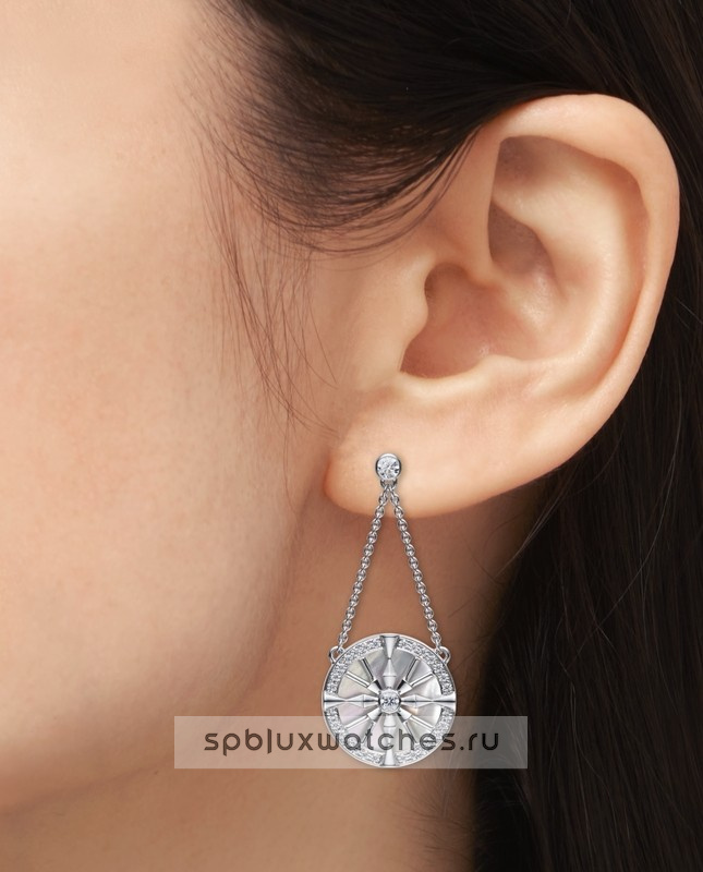 Серьги Mikimoto Lucky Arrows Pierced Earrings GE-392PU