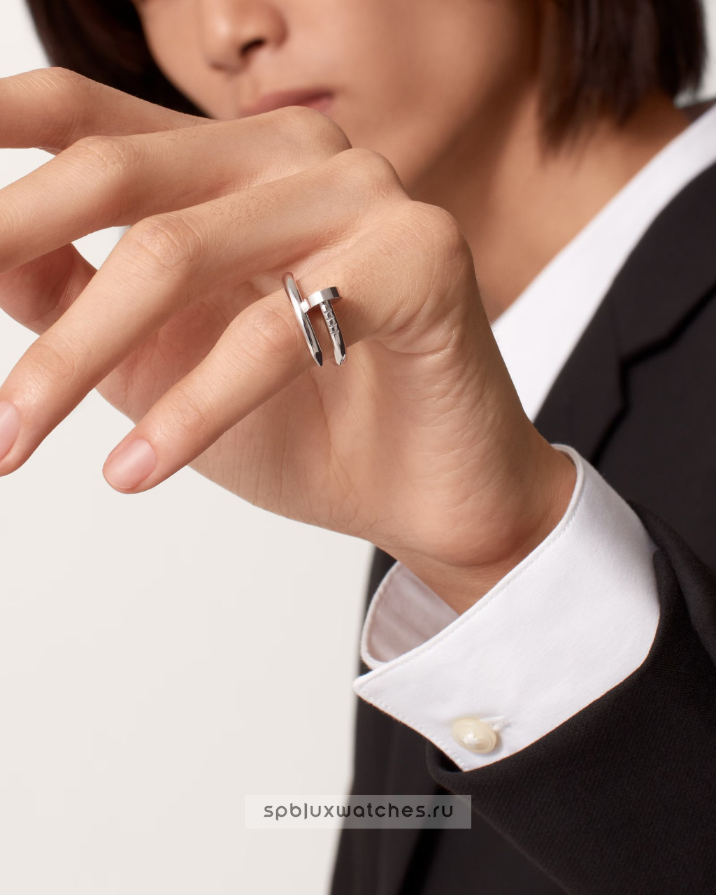 Кольцо Cartier Juste un Clou Ring Classic Model B4099200