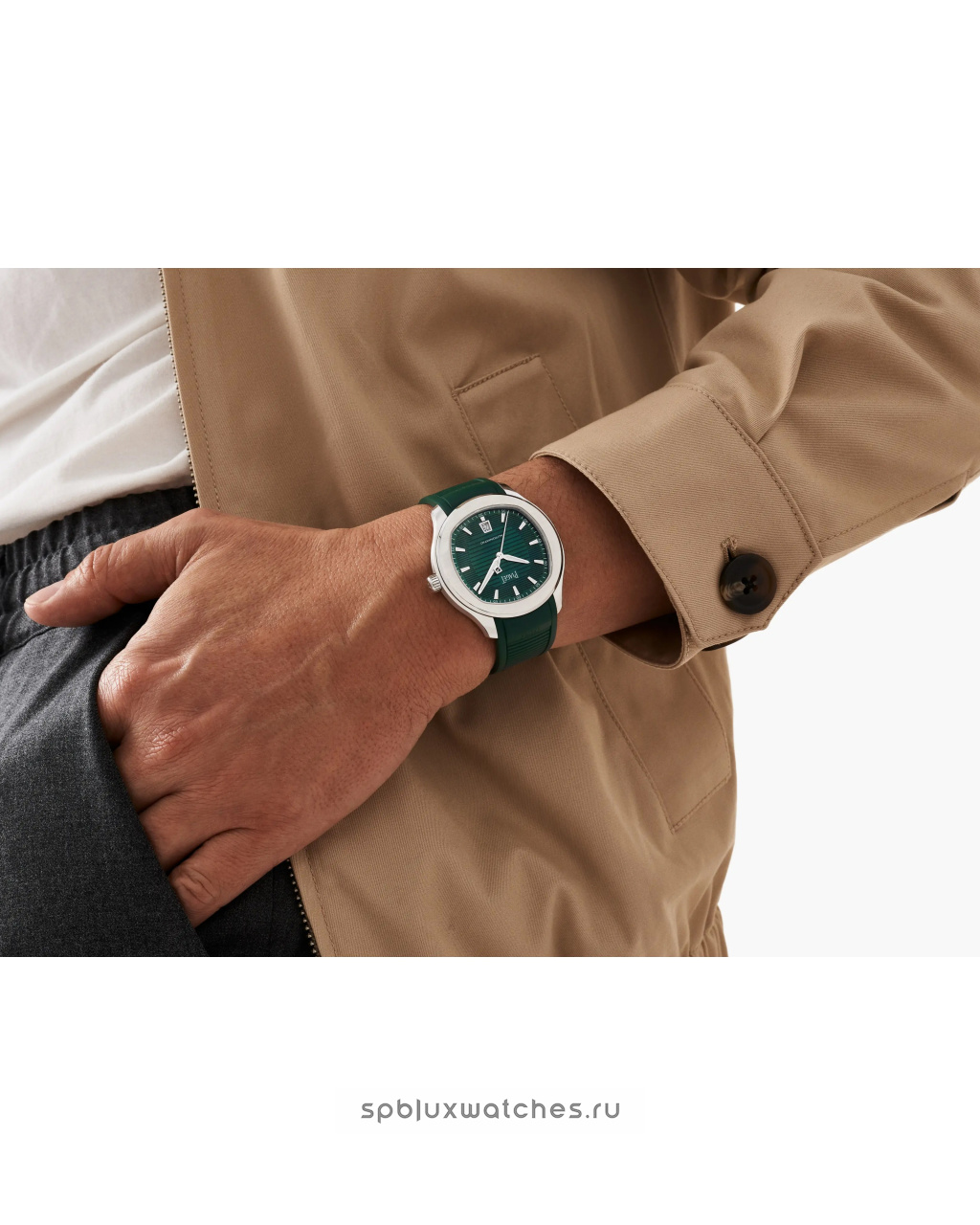 Piaget Polo Field 42 mm G0A48022