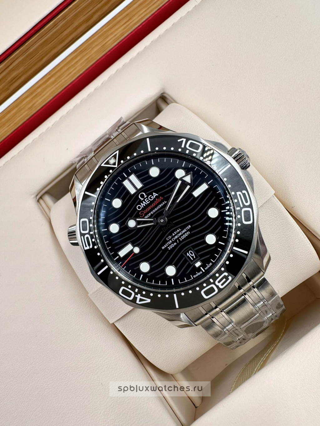 Omega Seamaster Diver 300M Co-Axial Master Chronometer 42 mm 210.30.42.20.01.001